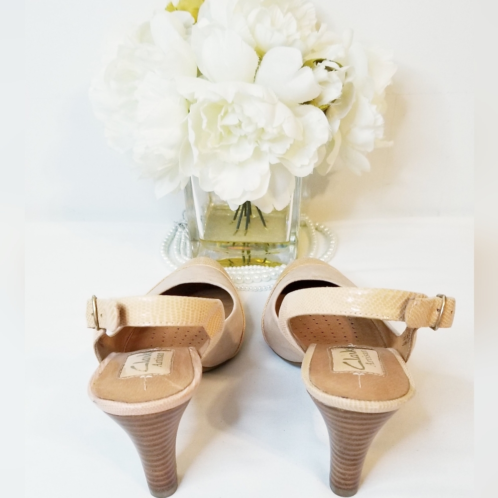 Clarks Artisan Cream Beige Leather Slingback Heel… - image 8